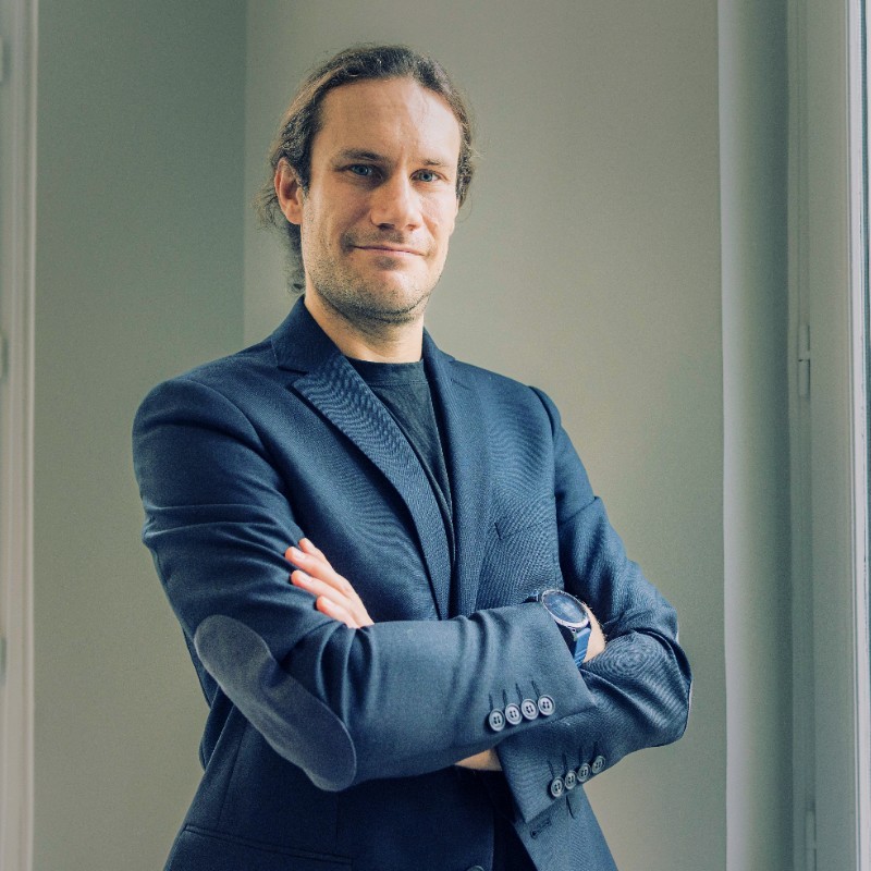 Julien Avarre AI Avatar